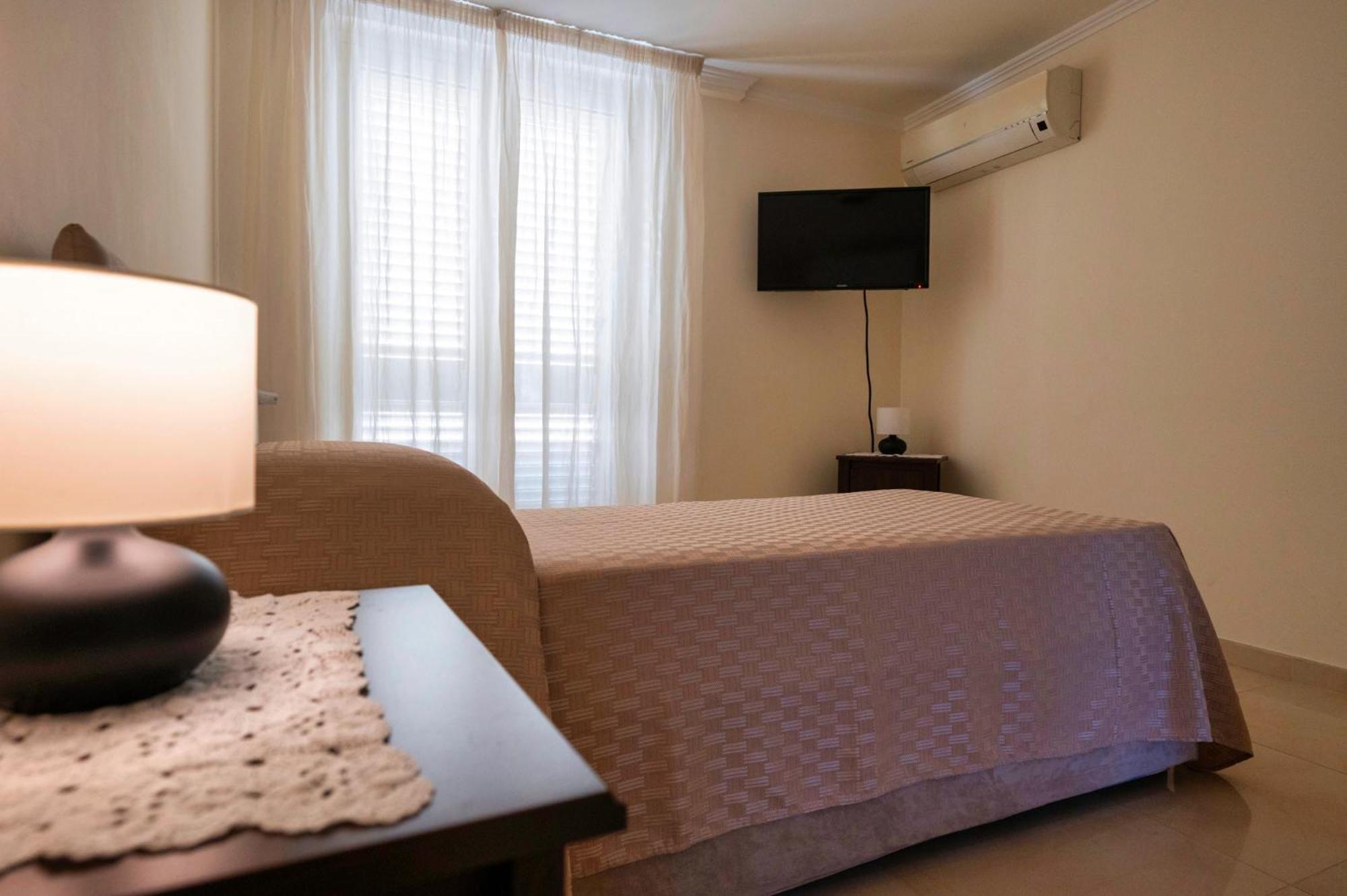 Atticus Apartment Джардини-Наксос Экстерьер фото